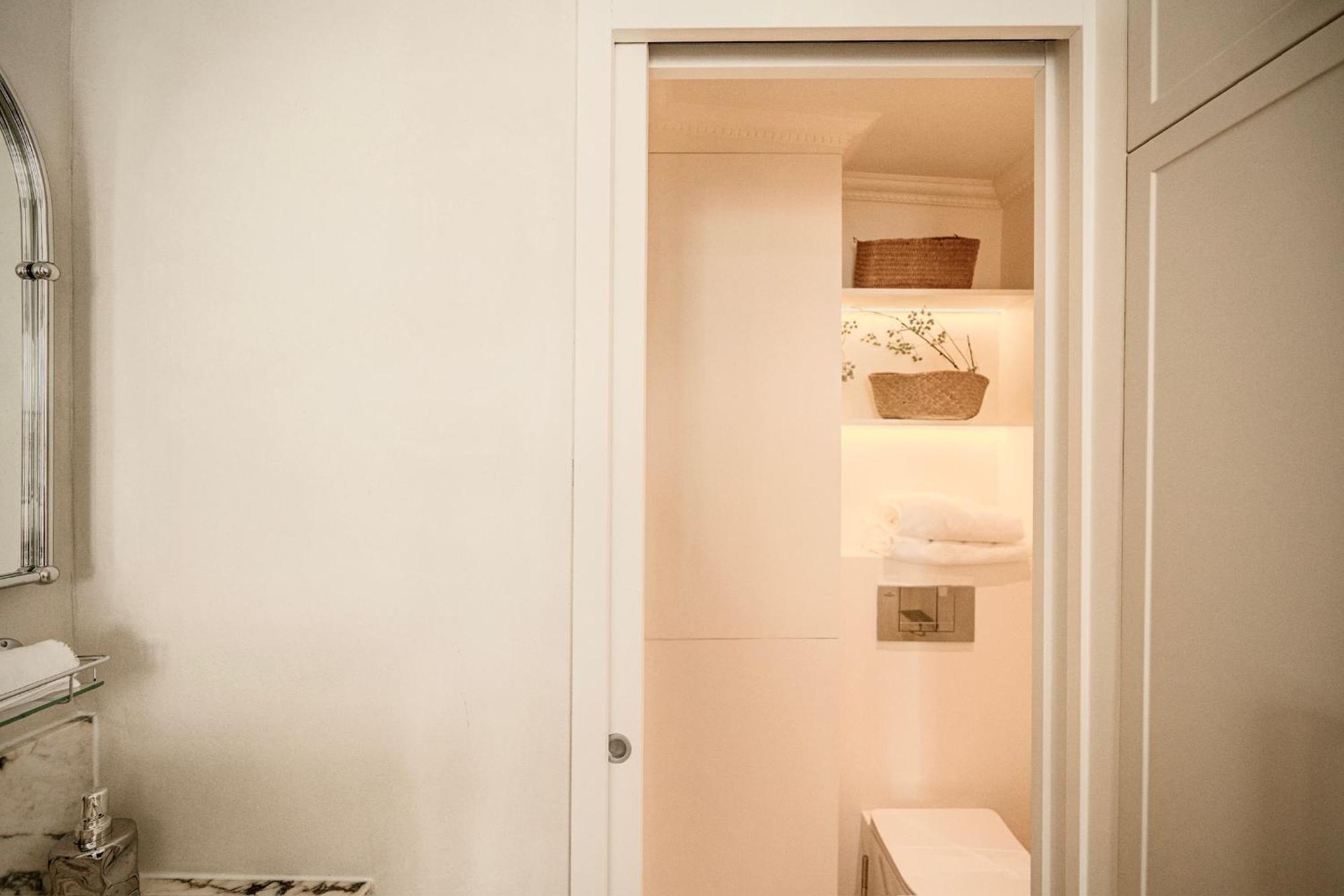 Opera Centre Apartment